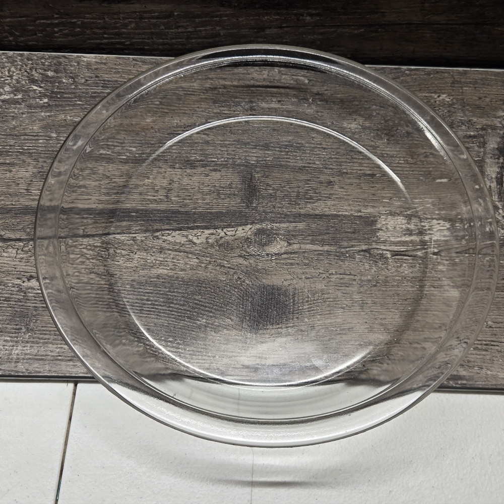 Vintage Pyrex #209‎ 9″ Wide-Rim Clear Glass Pie Plate – Embossed Pyrex